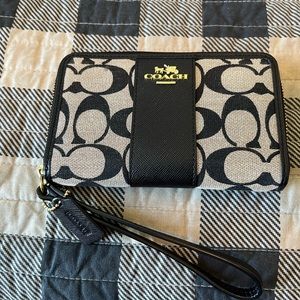 Coach Medium Phone Wallet